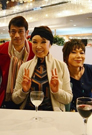 ②三人