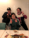 ⑤三人