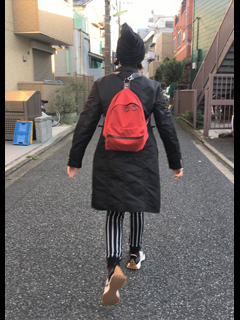 うしろゆみすがた